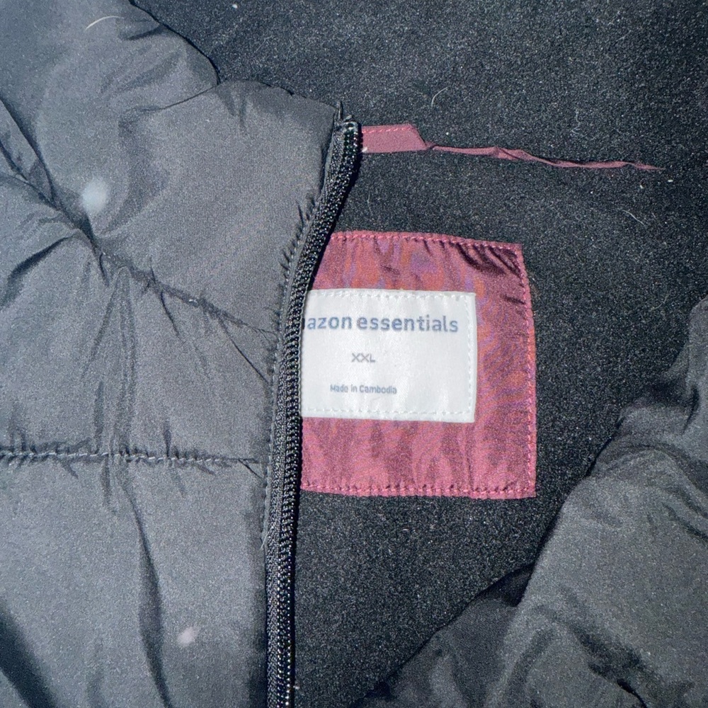 Amazon Essentials Black Puffer Vest - image 2